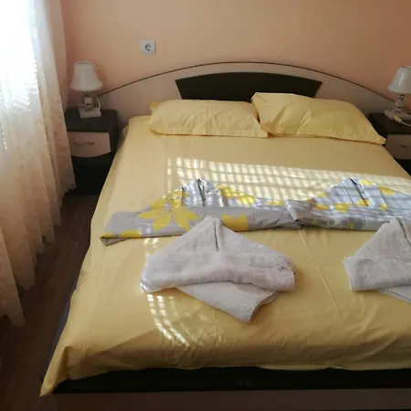 Сasa de vacaciones Вила Кичево Varna