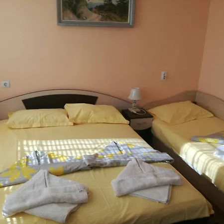 Вила Кичево Ferienhaus Warna